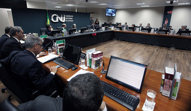 Você está visualizando atualmente Juiz da 2ª Vara Cível da Comarca de Teresina/PI é punido pelo CNJ