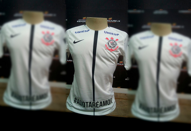 Read more about the article Corinthians usará #AdotarÉamor na camisa contra Vitória