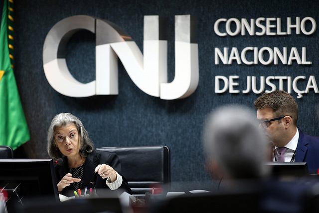Você está visualizando atualmente Servidor da Justiça de Alagoas é demitido por corrupção