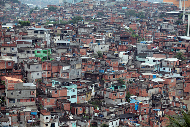 Você está visualizando atualmente Nas favelas, mulheres sofrem silenciosamente violência doméstica