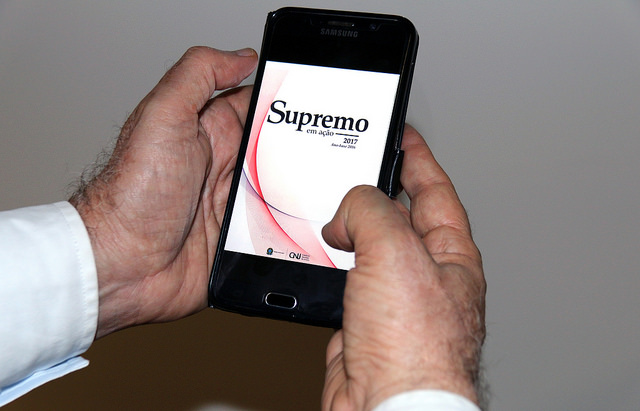 Aplicativo Supremo em Au00e7u00e3o estu00e1 disponu00edvel para os sistemas iOS e Android. FOTO: Gil Ferreira/Agu00eancia CNJ