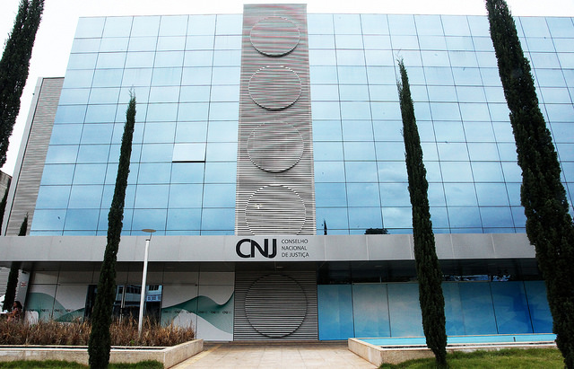 Você está visualizando atualmente Sessão do CNJ é cancelada e próxima reunião será em 29 de agosto