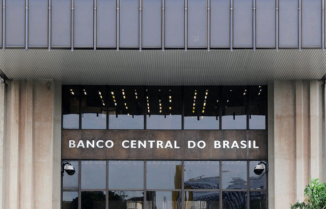Read more about the article Bacenjud: crescimento explosivo em 10 anos