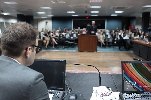 Gastos com o cumprimento de decisu00f5es judiciais para compra de medicamentos passou de R$ 70 milhu00f5es para R$ 1 bilhu00e3o entre 2008 a 2015. FOTO: Gil Ferreira/Agu00eancia CNJ