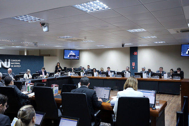 Você está visualizando atualmente Pena de disponibilidade a magistrado não implica vacância do cargo