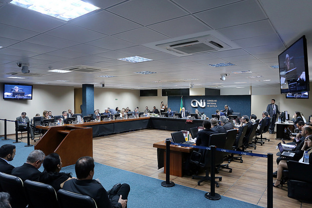 Você está visualizando atualmente CNJ proíbe dirigente do Tribunal do Piauí de estender seu próprio mandato