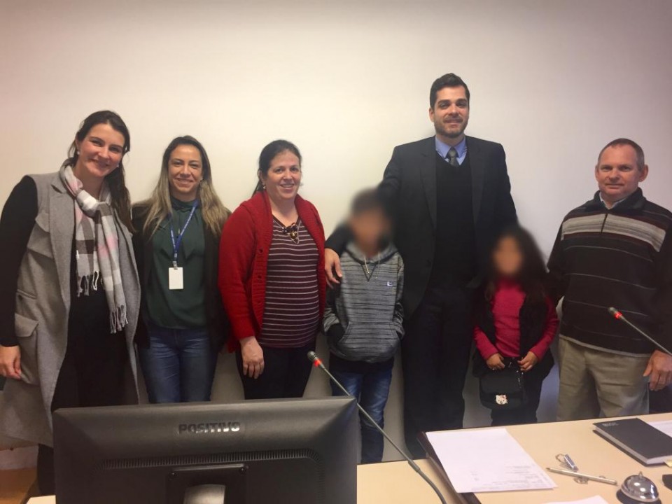 Você está visualizando atualmente Adoção: Paraná formaliza 1º pedido feito por meio de aplicativo móvel