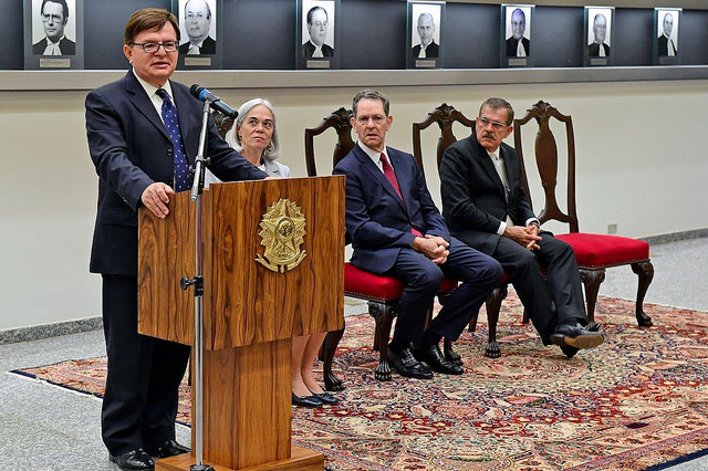 Você está visualizando atualmente Humberto Martins participa da posse do novo diretor-geral da Enfam