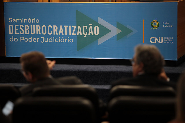 Você está visualizando atualmente CNJ articula rede de desburocratização da Justiça