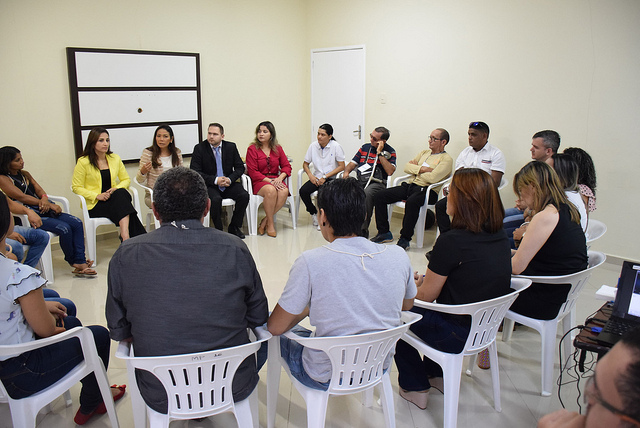 Você está visualizando atualmente Realizado primeiro círculo do Projeto Restaurar deste ano em Santana (AP)