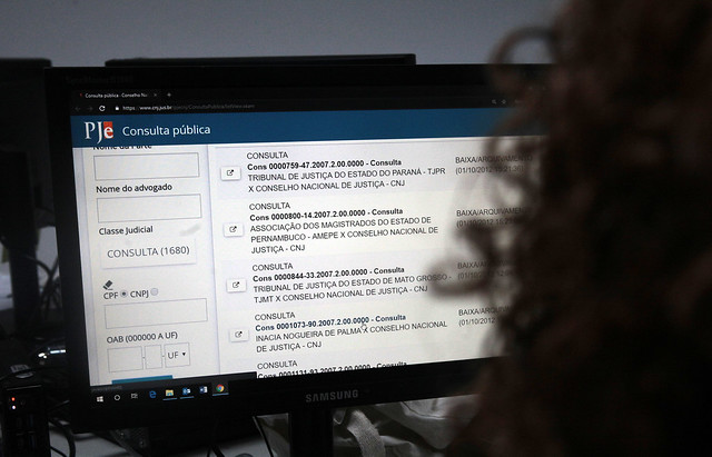 Você está visualizando atualmente Justiça em Números 2022: processos eletrônicos alcançam 97,2% das novas ações