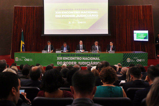 Você está visualizando atualmente Justiça deve julgar cerca de 20 milhões de processos até o final do ano