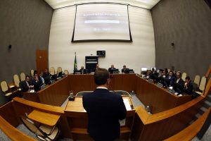 Read more about the article Especialistas discutem estímulo à judicialização e custo da Justiça