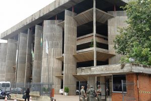 Foto da fachada da sede do Tribunal de Justiça do Piauí (TJPI), em Teresina (PI)