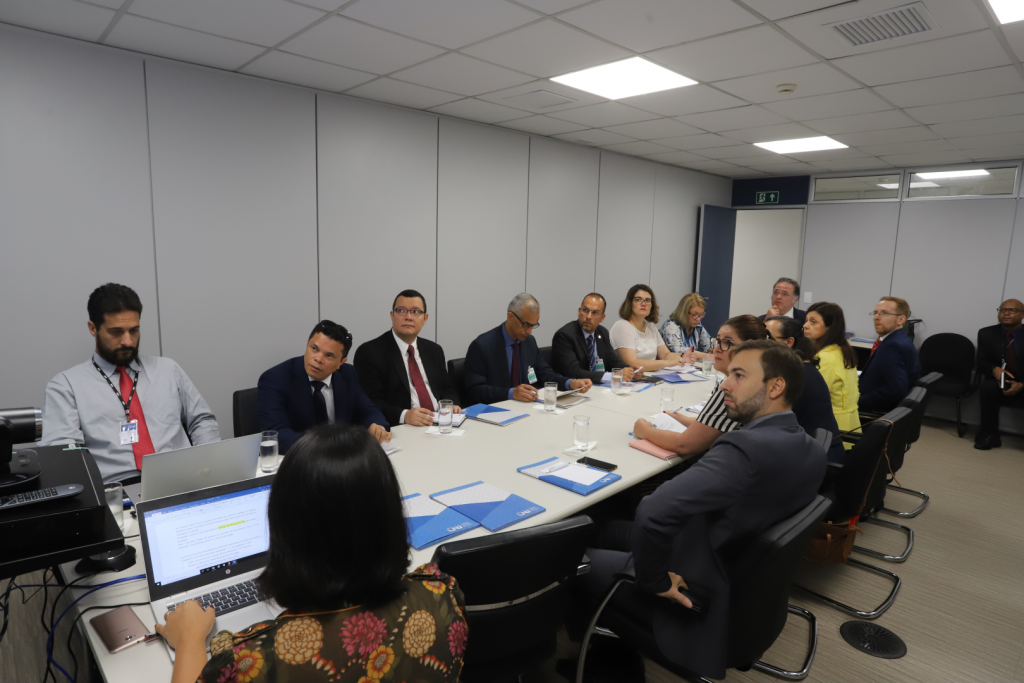 Foto da reunião com os integrantes do Comitê Gestor do Programa Nacional de Gestão Documental e Memória do Poder Judiciário (Proname)