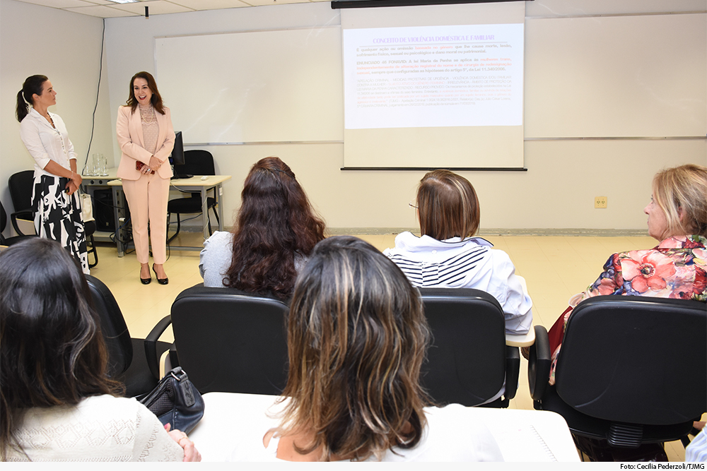 Leia mais sobre o artigo Curso aborda violência doméstica contra a mulher