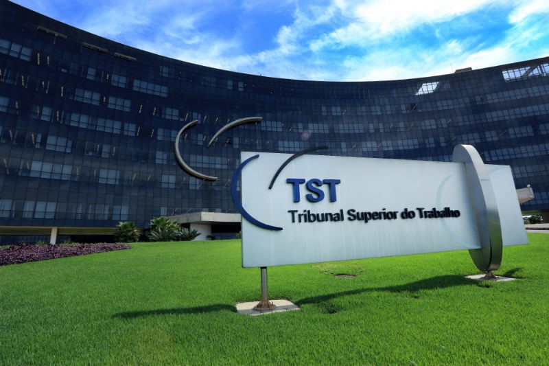 Você está visualizando atualmente TST julgou em 2019 3,5% processos a mais que em 2018