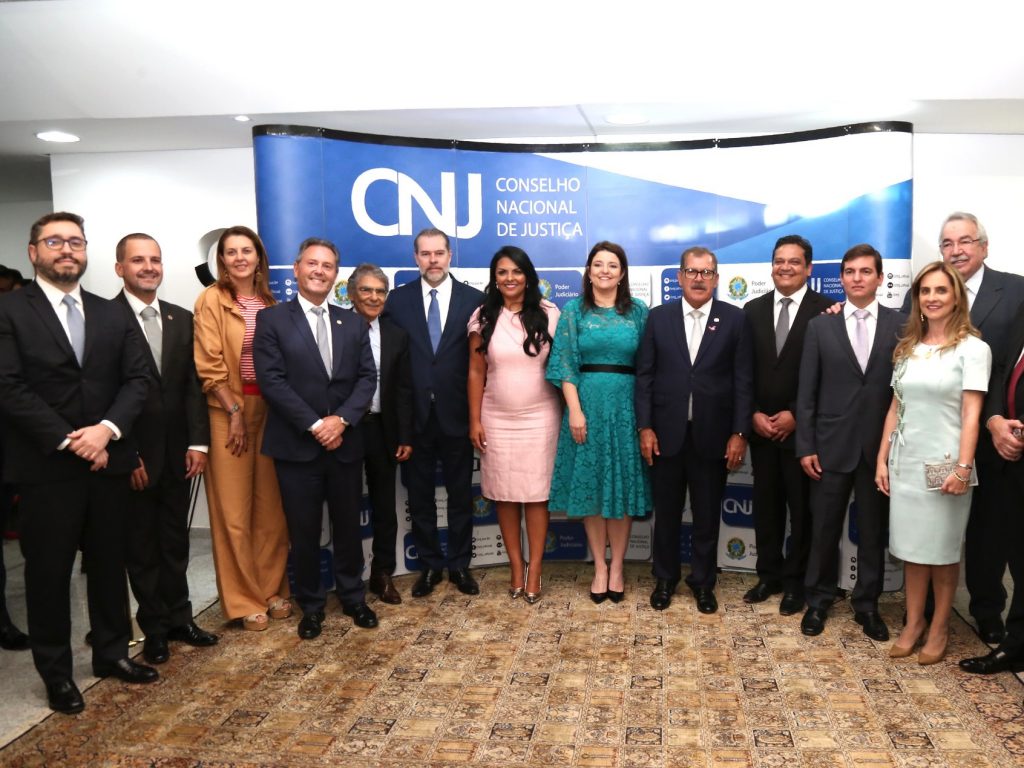 Foto de 13 conselheiros do CNJ