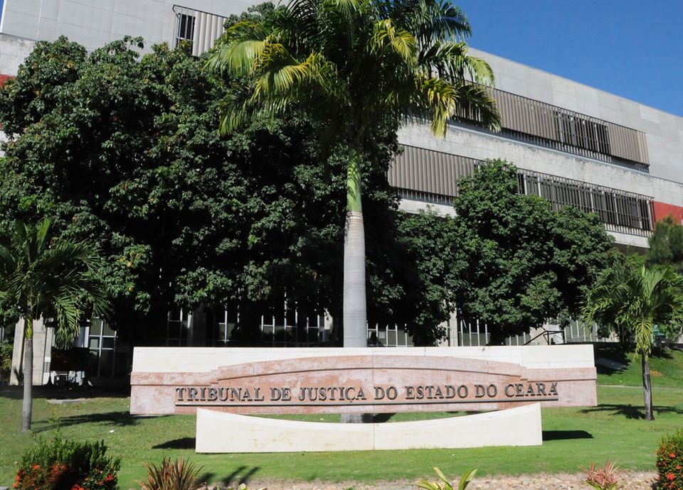 Foto da fachada da sede do Tribunal de Justiça do Ceará (TJCE)