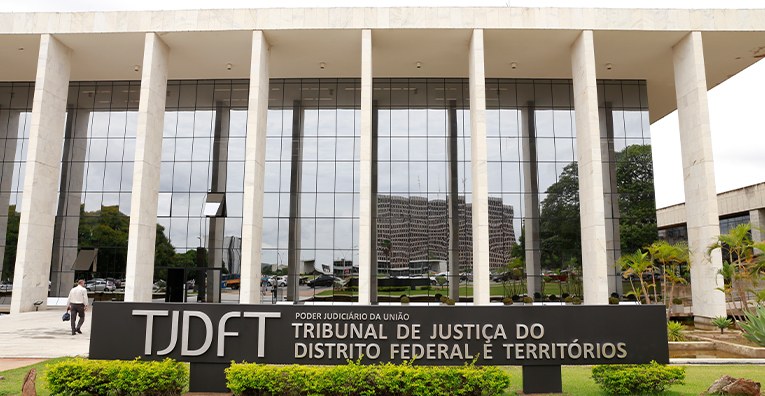 Leia mais sobre o artigo Covid-19: Justiça do DF suspende atendimento e audiências devido ao lockdown