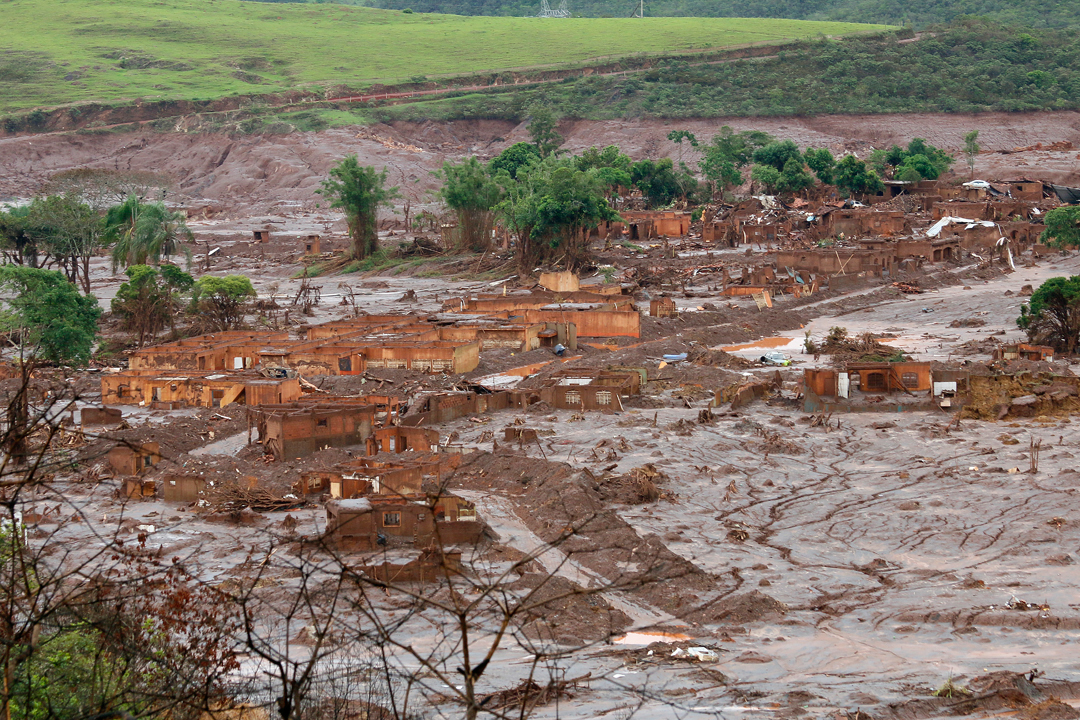 Você está visualizando atualmente Sentenças contemplam trabalhadores atingidos pelo desastre de Mariana