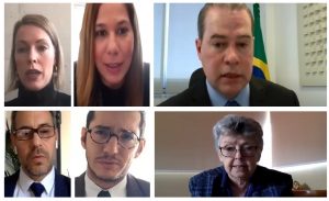 Read more about the article Obra internacional sobre direitos humanos é lançada no Brasil
