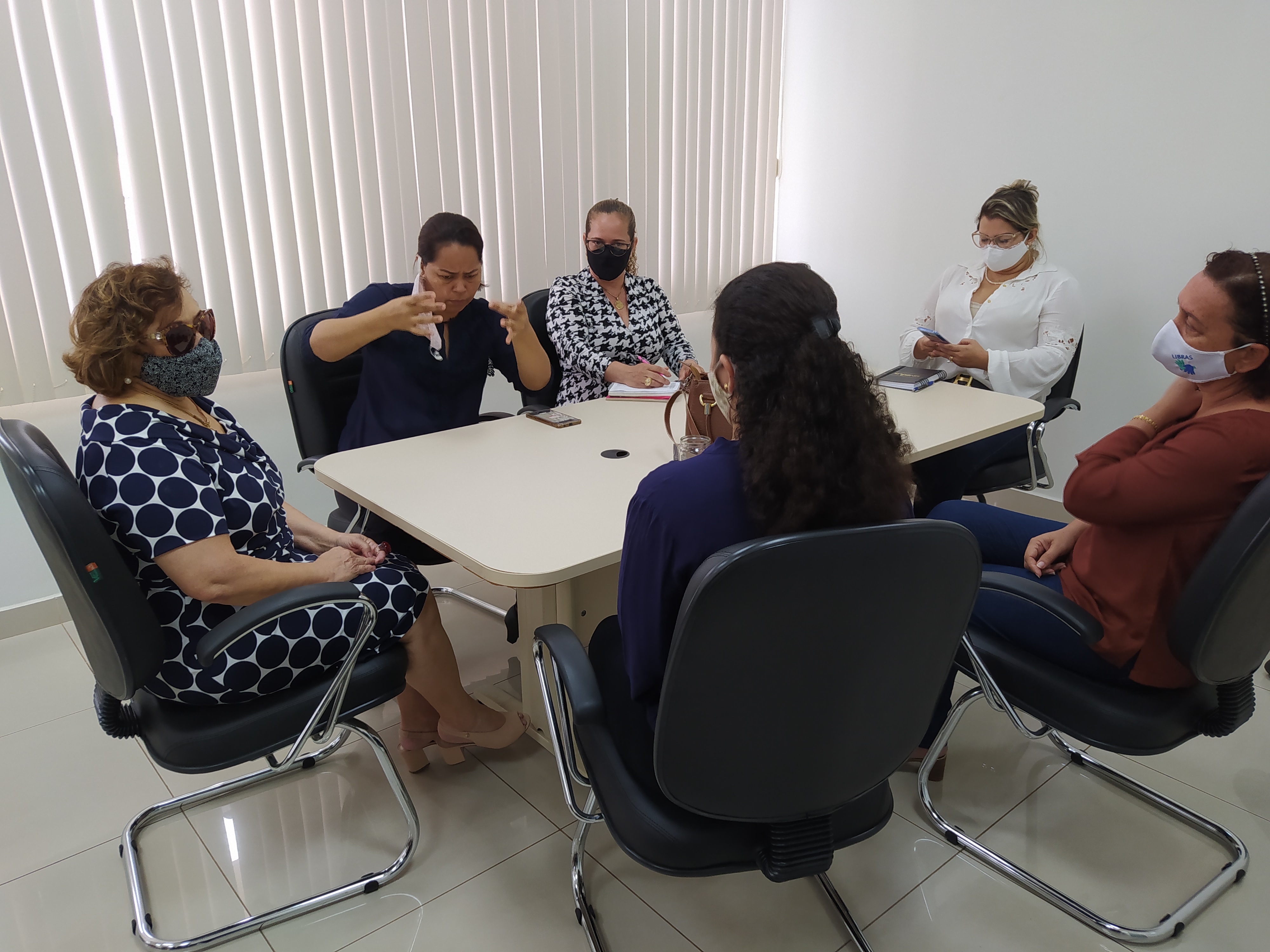 Leia mais sobre o artigo Coordenadoria dialoga sobre melhoria no atendimento a vítimas com deficiência no Acre