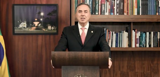 Você está visualizando atualmente Barroso alerta para importância do voto consciente e com segurança