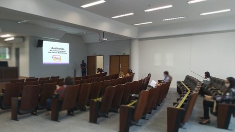 Você está visualizando atualmente AC: Tribunal treina equipe para auditoria de funcionamento da urna eletrônica