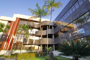 Foto da fachada da sede do Tribunal Regional do Trabalho da 13ª Região (TRT13), em João Pessoa (PB).