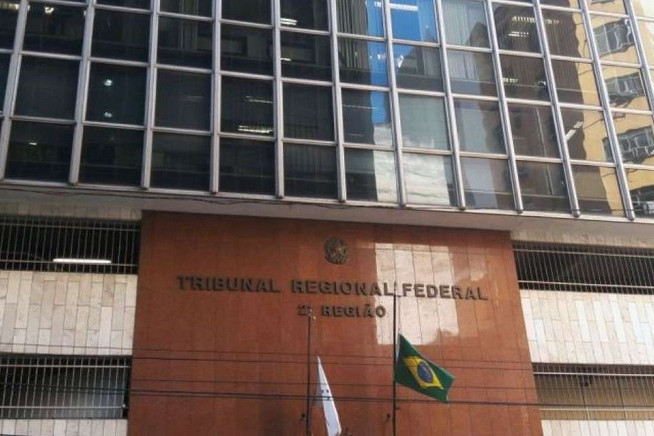 Foto da fachada da sede do Tribunal Regional Federal da 2ª Região (TRF2), no Rio de Janeiro (RJ)