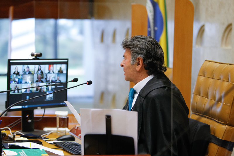 Você está visualizando atualmente Há um ano, Supremo realizava a primeira sessão por videoconferência