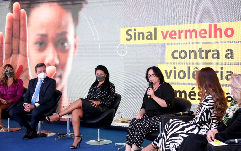 Você está visualizando atualmente BB é novo parceiro da Campanha Sinal Vermelho contra a Violência Doméstica