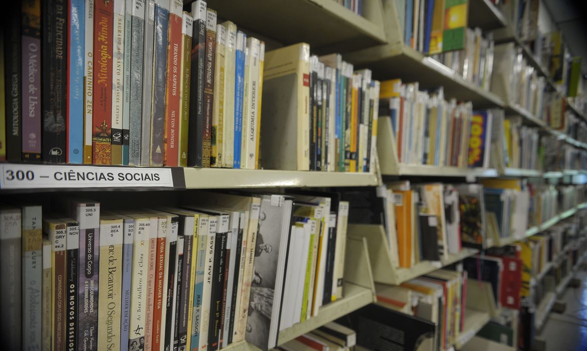 Você está visualizando atualmente Contratações reforçam políticas judiciárias no campo penal e socioeducativo