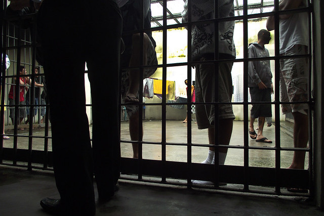 Você está visualizando atualmente Situação jurídica de pessoas privadas de liberdade será reavaliada por tribunal fluminense