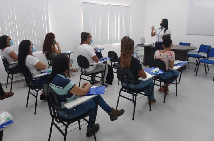 Você está visualizando atualmente Escritório Social da Bahia promove capacitação com pessoas egressas