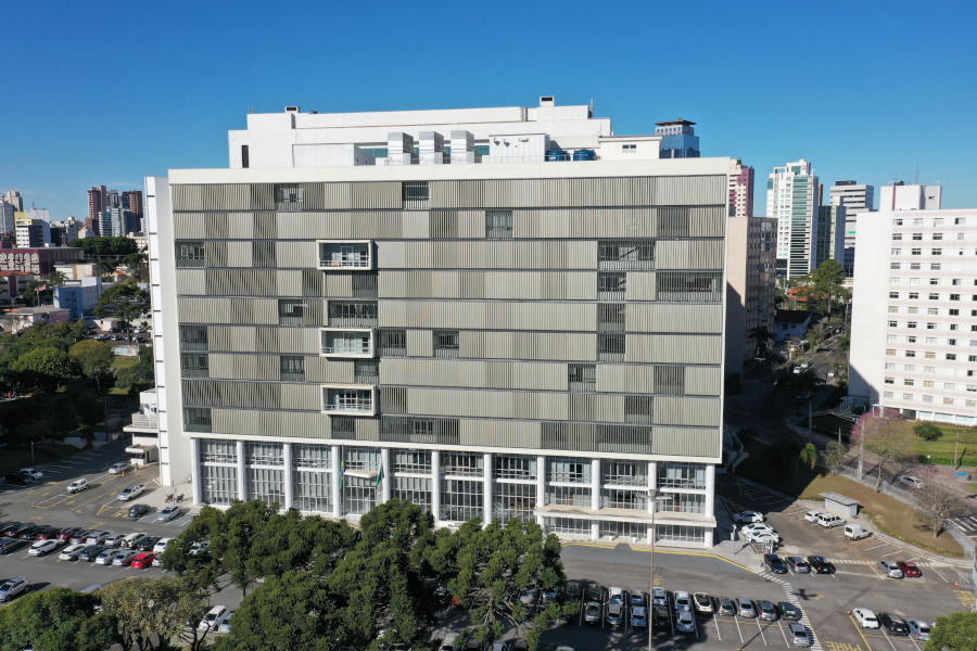 Foto da sede do Tribunal de Justiça do Paraná (TJPR), em Curitiba (PR)