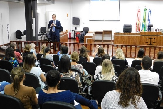 Idealizador do método de gestão processual, o juiz Orlando Luiz Zanon Junior aapresenta o projeto em comarcas do interior de Santa Catarina - Foto: Ascom TJSC