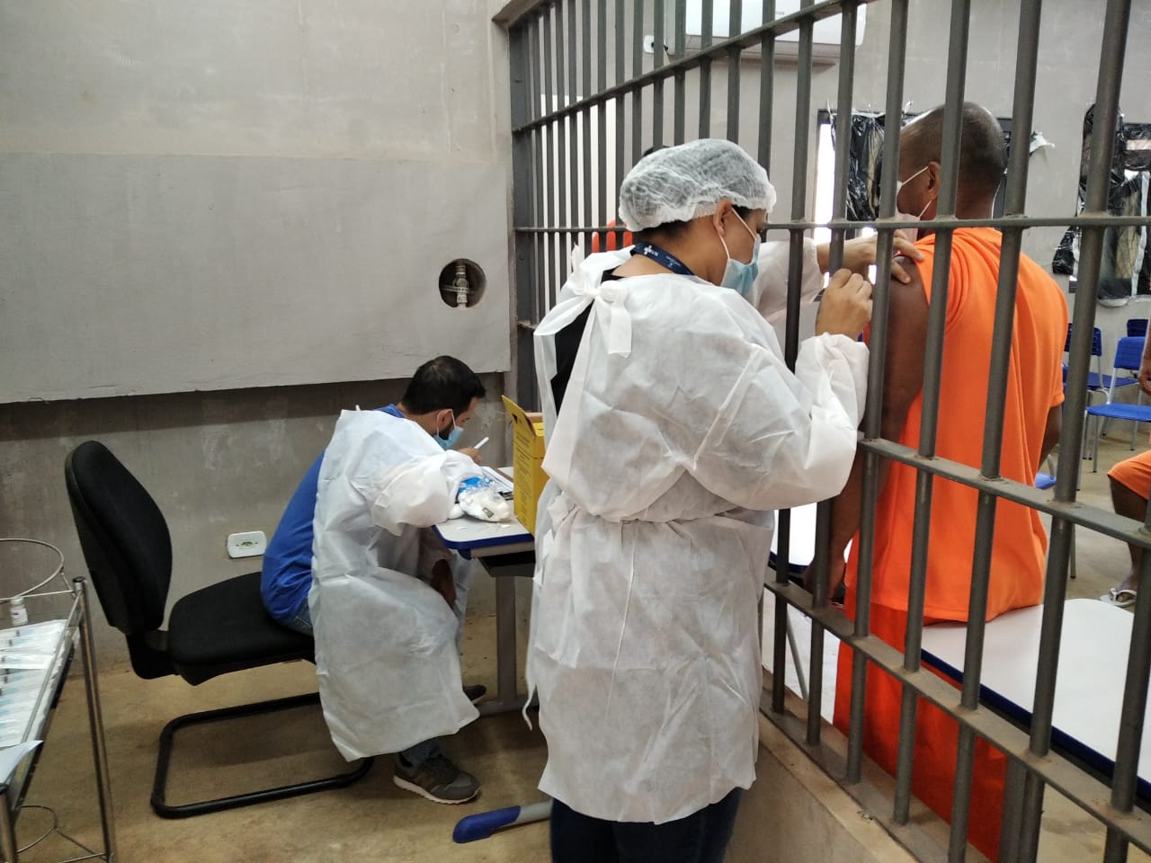 O aumento da vacinação vem acompanhado da desaceleração do número de mortes em unidades de privação de liberdade - Foto: Agepen/MS