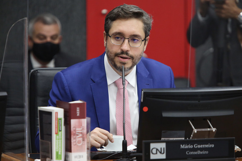 Foto do conselheiro do CNJ Mário Guerreiro durante a 60ª Sessão Extraordinária do Plenário, realizada em 28 de setembro de 2021.