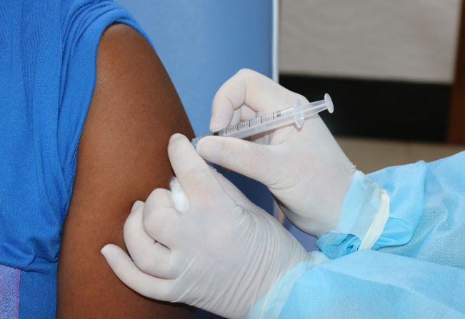 Leia mais sobre o artigo Covid-19: vacinação de pessoas presas cresce 95% no bimestre