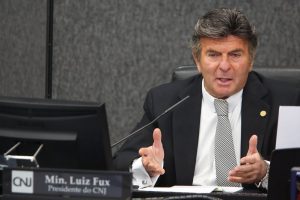 Foto mostra o ministro Luiz Fux falando durante a 344ª Sessão Ordinária do CNJ.