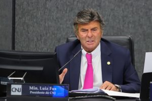 Foto do ministro Luiz Fux falando no Plenário do CNJ durante a 7ª reunião do Observatório de Direitos Humanos do Judiciário.