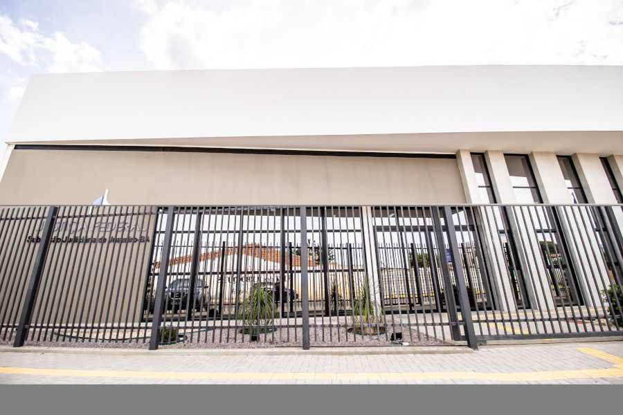 Foto da fachada da sede da Subseção Judiciária de Juazeiro (BA), do TRF1.