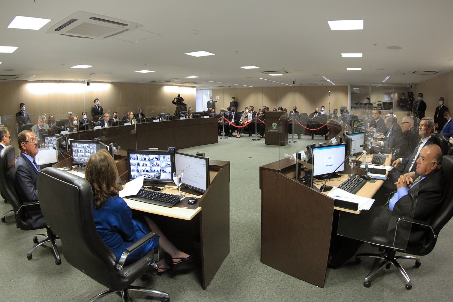 Foto geral de sessão no Plenário do CJF.