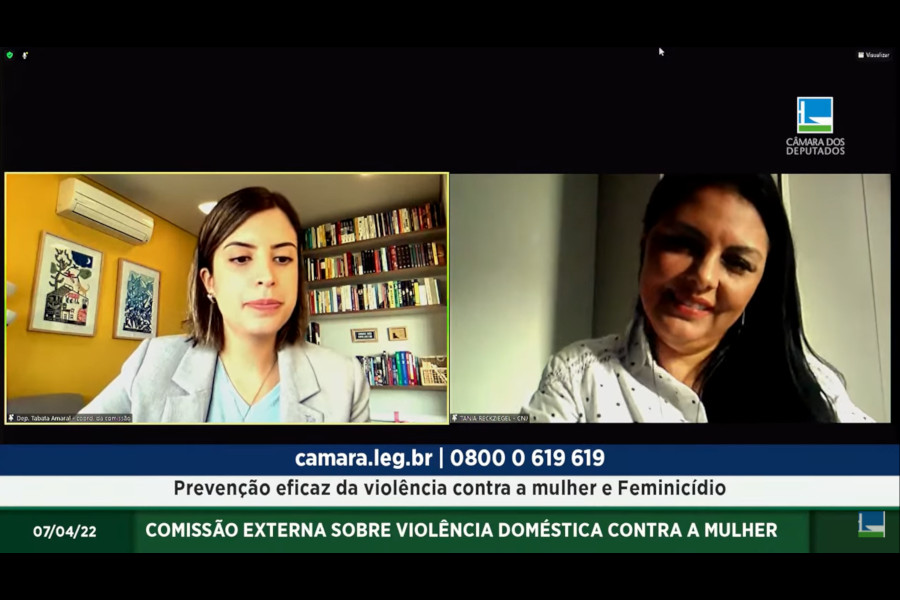 Você está visualizando atualmente Maior presença feminina ajuda a combater violência contra mulheres