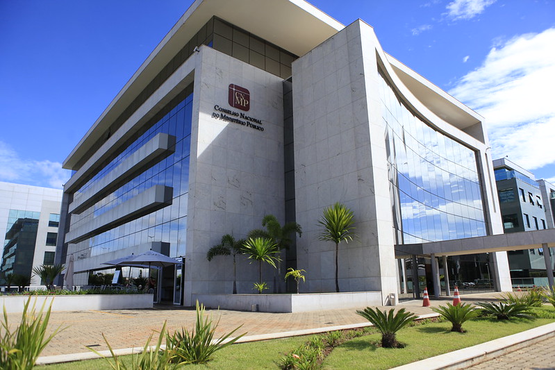 Foto da fachada da sede do CNMP, em Brasília.