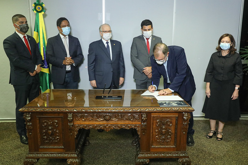 Você está visualizando atualmente Justiça Eleitoral e entidades firmam acordo para combate à desinformação