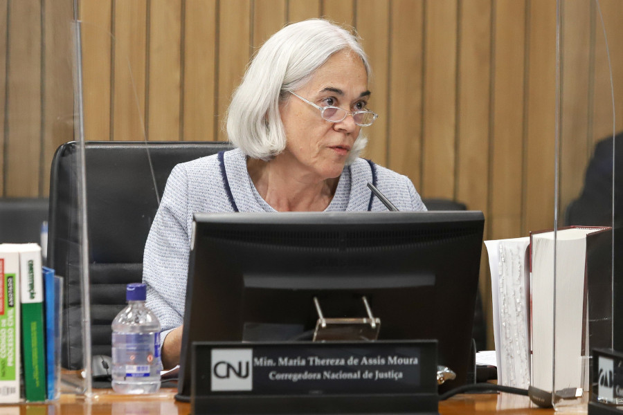 Foto da corregedora nacional de Justiça durante a sessão ordinária do Plenário do CNJ.