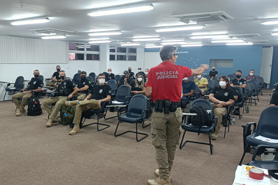 Você está visualizando atualmente Justiça do Trabalho de PE conclui formação para agentes da Polícia Judicial